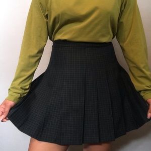 Vintage plaid pleated schoolgirl skirt